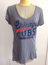MLB Cubs Chicago Genuine Merch Cap Slv V-Neck Shirt Logo Est 1876 Gray XL NWT
