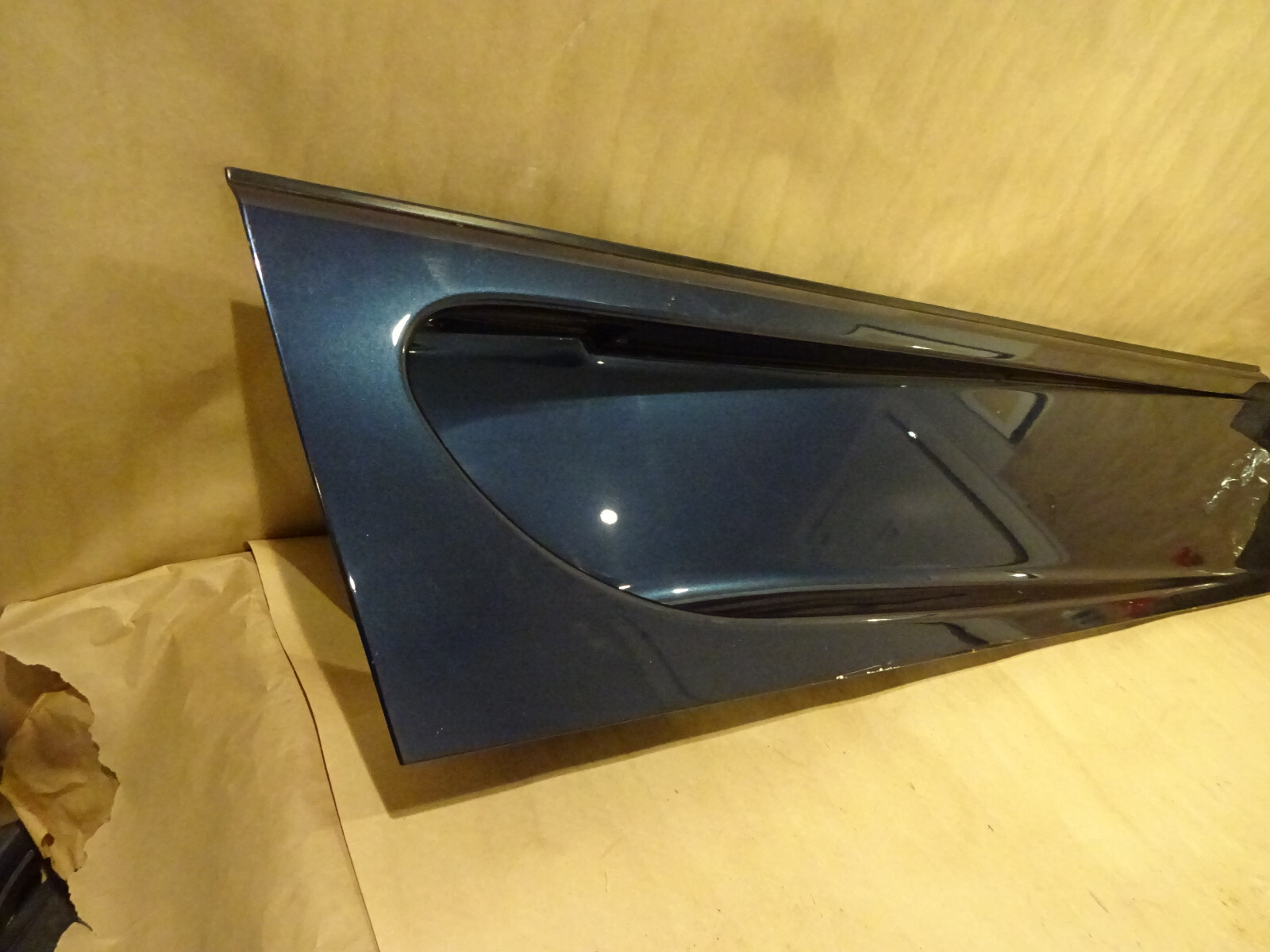 Ferrari 355 - RH Lower Door Intake Grille - - P/N 64102710