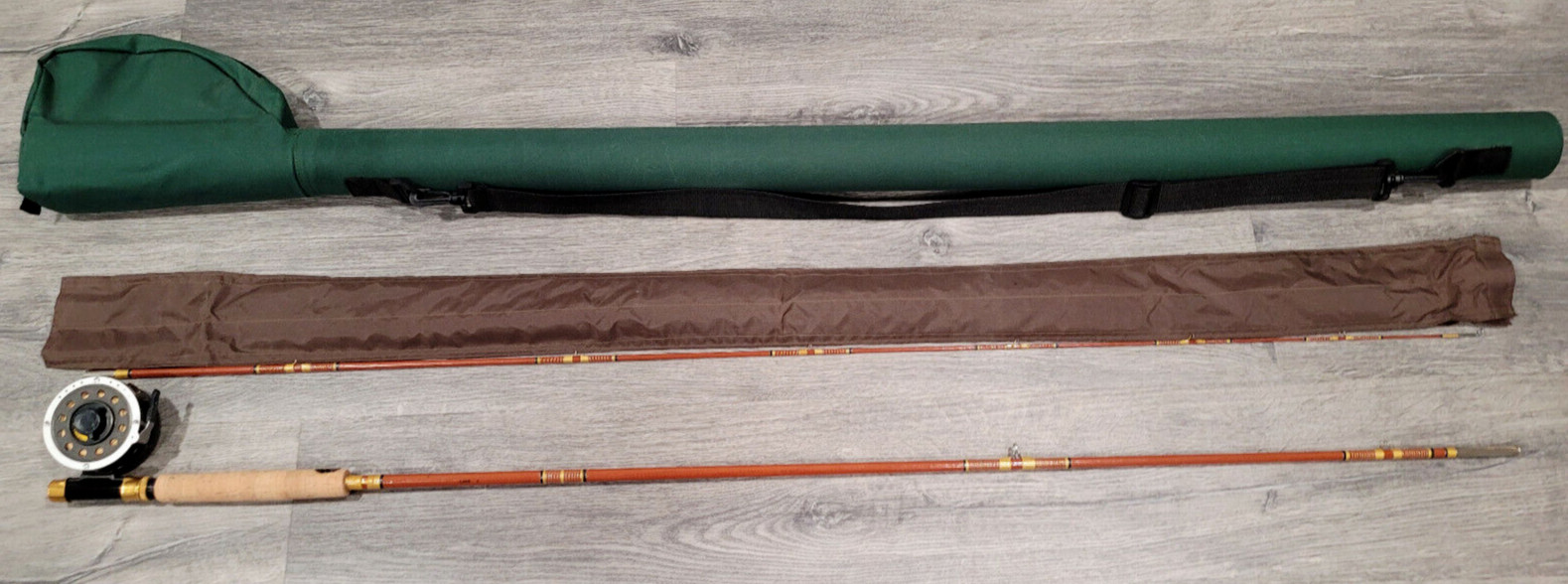 Wright McGill Fiberglass "Sweetheart" Fly Rod Combo~8'6"~2-pc~#7~New case~Sock.
