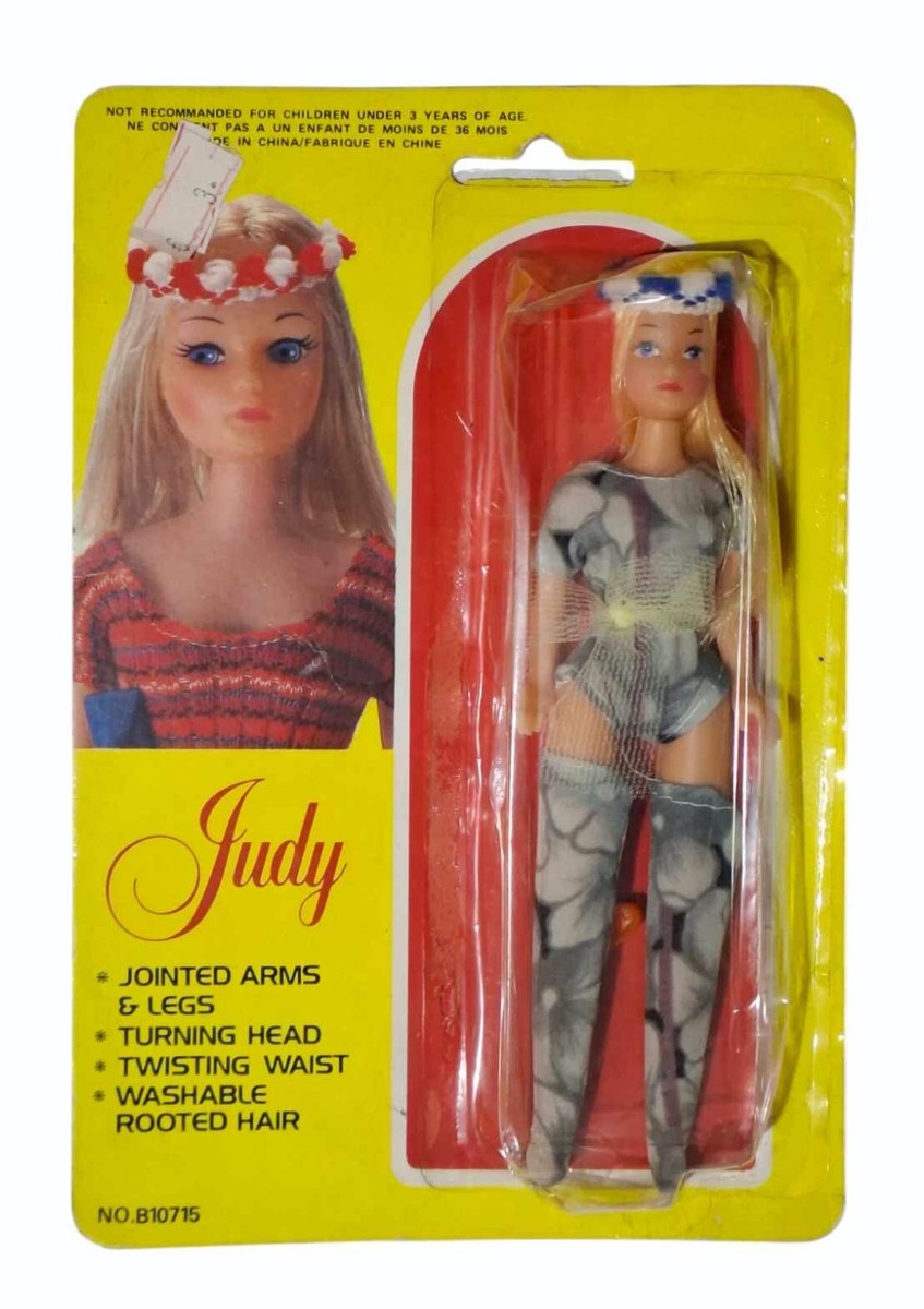 VINTAGE UNBRANDED JUDY FASHION DOLL 6.3 INCHES DOLL NEW IN CARD