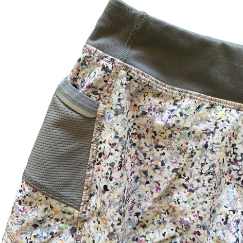Athleta Girl Printed Record Breaking Shorts 3" Inseam Gray Speckle Liner Size 12 - Picture 6 of 9