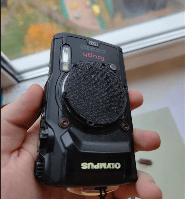 Крышка объектива для Olympus TG-6 жесткая - защитный чехол для Olympus TG6, защелкивающаяся крышка - Изображение 2 из 4