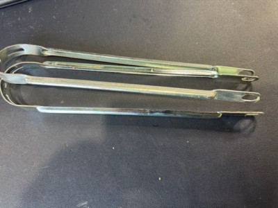 ! PAIR  Wald Products Fender Braces Fender Brkt Wald 20'' MIDDLE WEIGHT UNUSED
