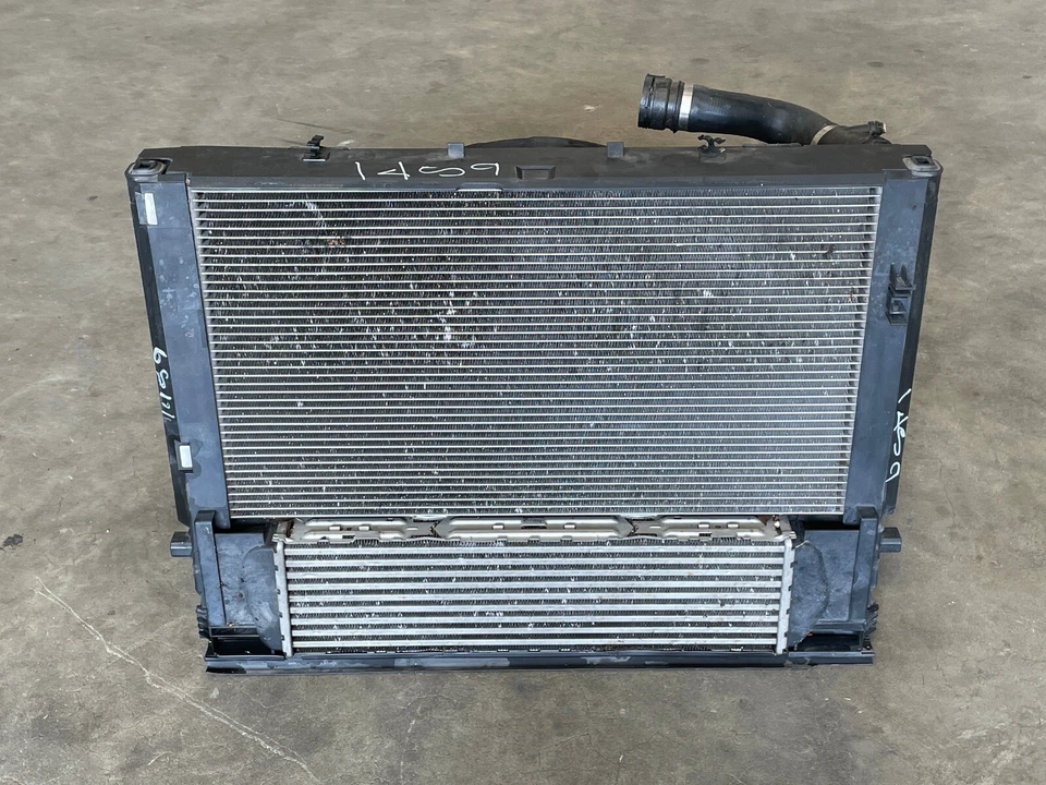 Unidad de ventilador condensador radiador BMW F32 F33 435i 14 15 16 17 3,0 L 1459 OEM Foto 2 de 4