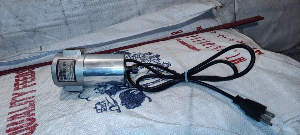 Enrutador de recorte de alta resistencia profesional para carpintero ¡Funciona! Foto 2 de 4