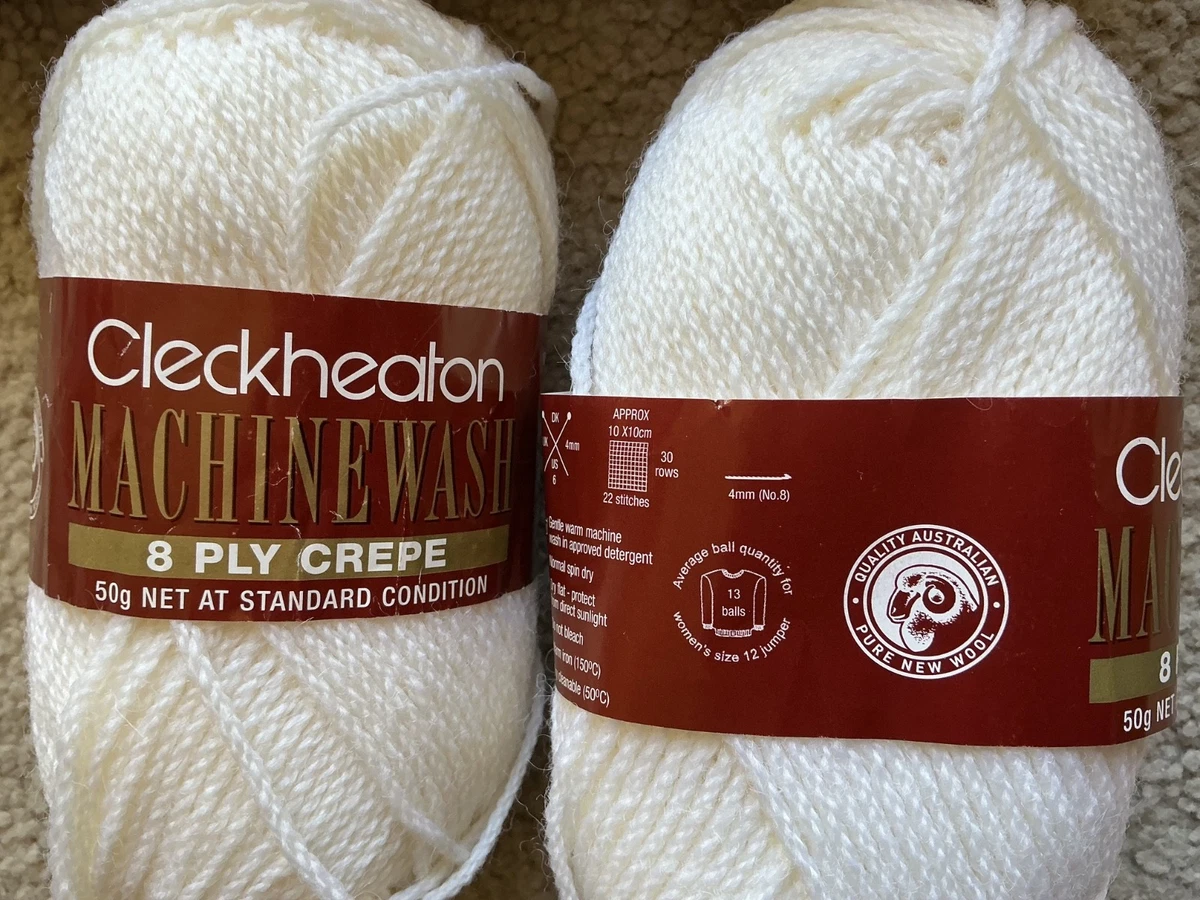 CLECKHEATON 8PLY PURE WOOL MACHINEWASHABLE-SHADE WHITE-250 GRAMS