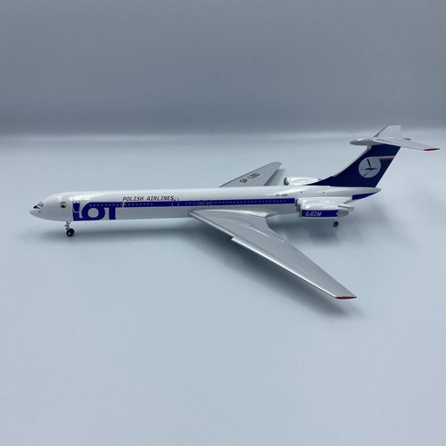 Ilyushin 62 Il-62M Polish Airlines (LOT) SP-LBD – Scale 1:200 - Picture 2 of 12
