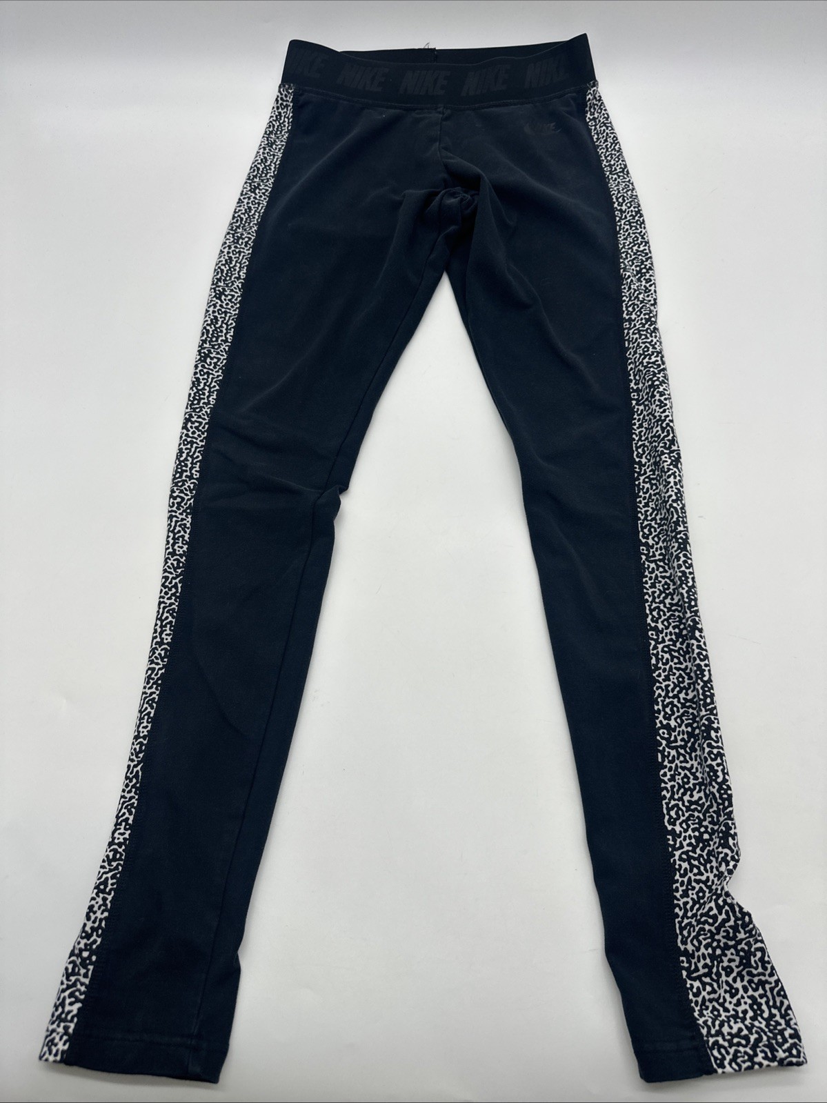 Nike Women M Black White Logo Leggings #30910