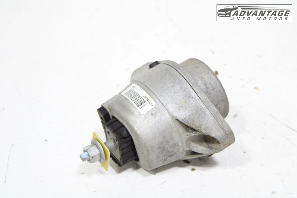 Chevrolet Camaro 2016-2024 motor de 2,0 L montaje delantero izquierdo soporte OEM Foto 2 de 4