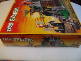 LEGO Castle: Dark Dragon's Den (6076) - 1993 - NEW! RARE!