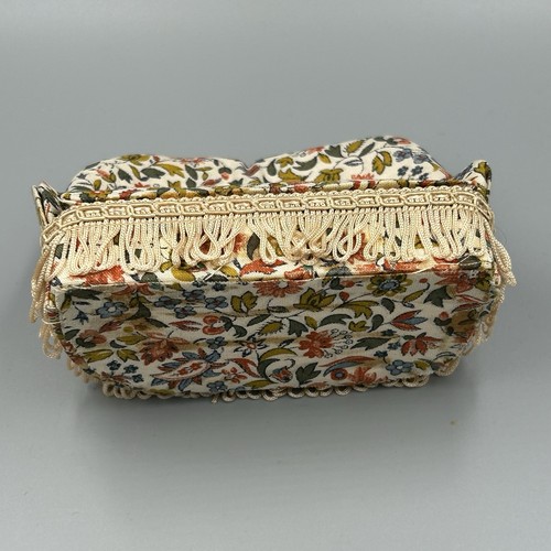 Dolls House Miniature 1:12 Vintage Arm Chair & Sofa - Picture 6 of 11