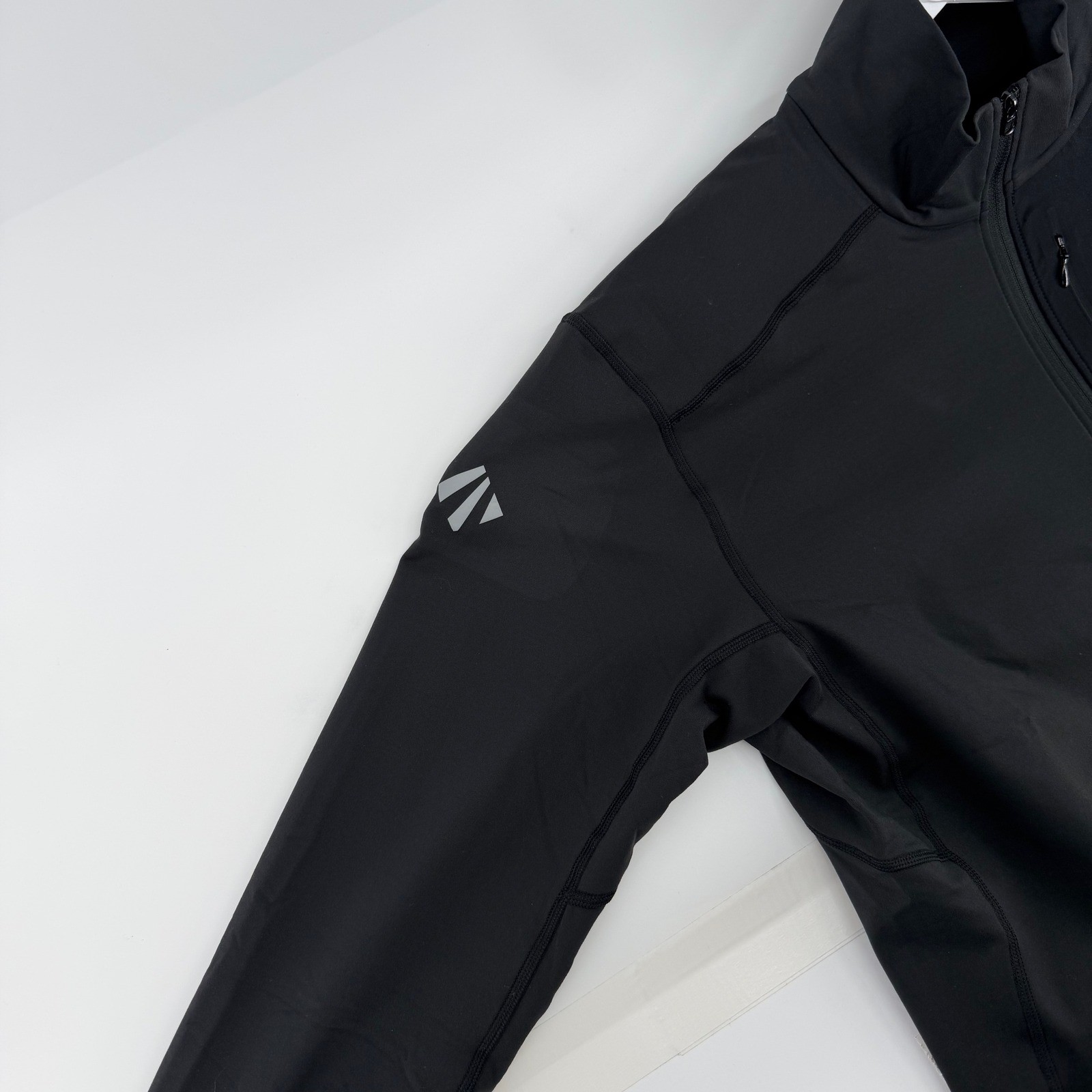 NWT Arc'teryx Rho LT Zip Neck Base Layer Top Mens Medium Black Thermal Trail Ski thumbnail 4