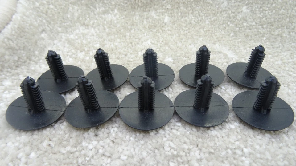 10x FORD 24MM BUTTON HEAD FIT TRIM PANEL FIR TREE PUSH-IN 7MM HOLE CLIPS - Image 3 of 4