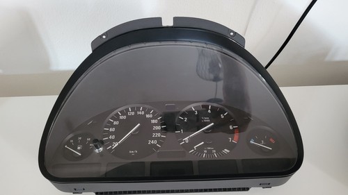 Kombiinstrument BMW E39 Bj 1996 62118372359 110008735025