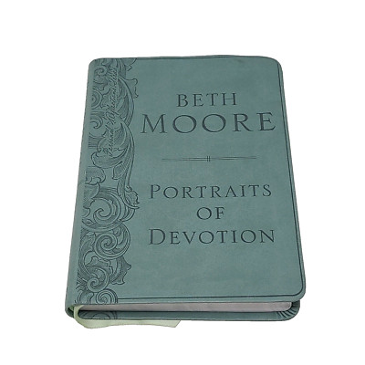 Portraits of Devotion by Beth Moore (2014, Imitation Leather) Personal Reflectio