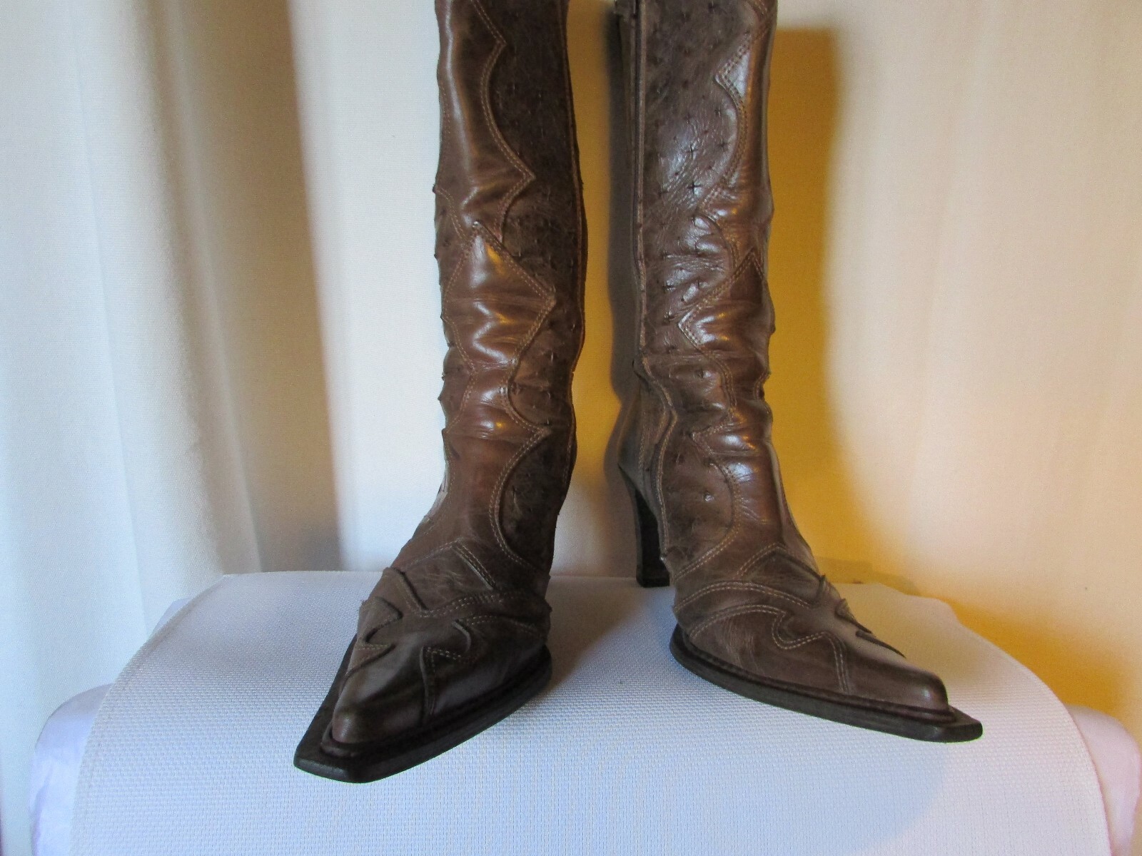 Botas campera vaquera vaquera vaquera destroy cuero grey pardo calado size 39 15e538 Botas campera vaquera vaquera vaquera destroy cuero grey pardo calado size 39 15e538