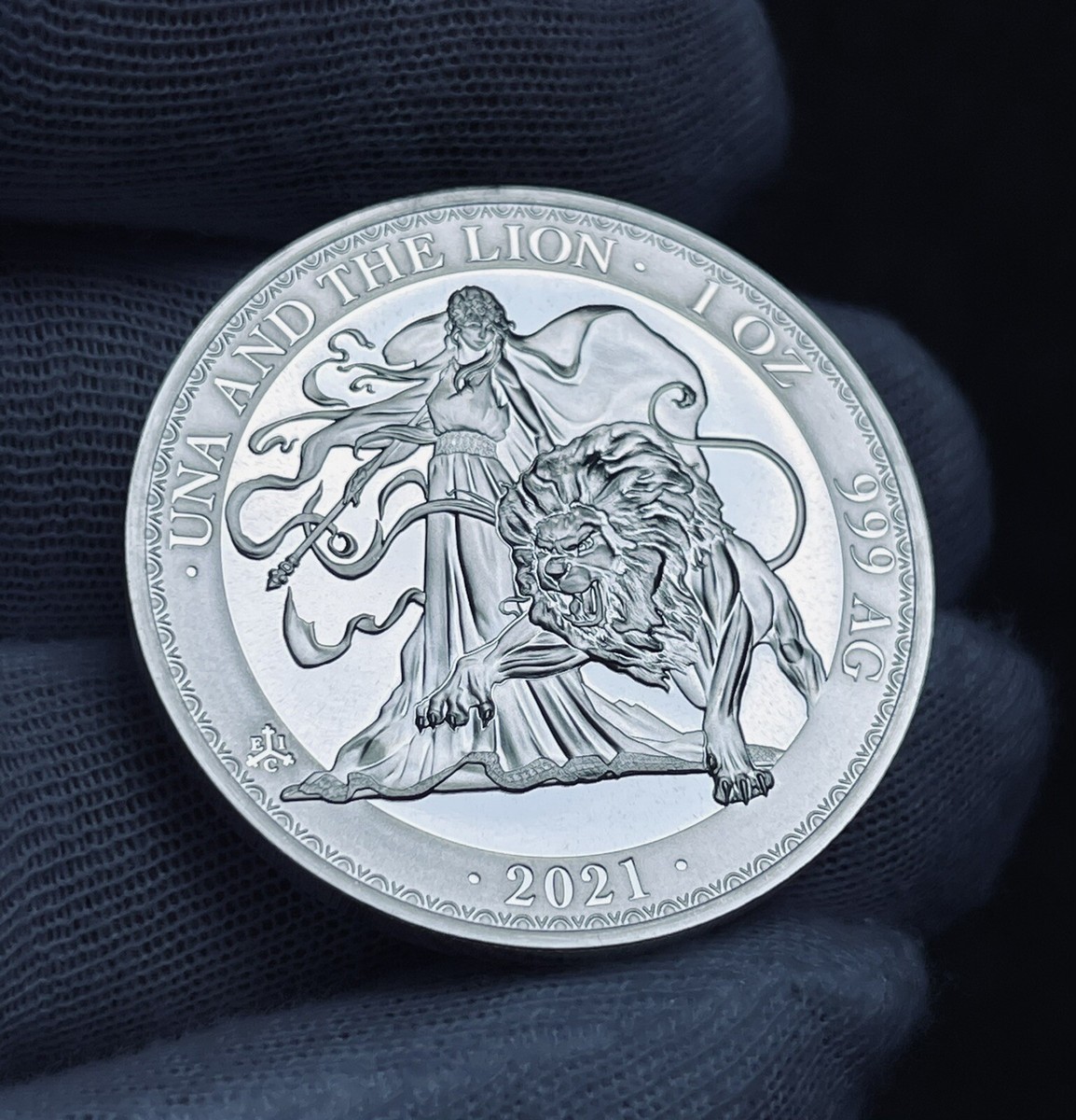 Una and the Lion 2021 1oz シルバーコイン UNA AND THE LION - 2021 1 Pound 1 oz Pure Silver Proof Coin