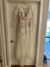 wedding dresses size 12 runs small detachable skirt Ivory fluted free reg mail