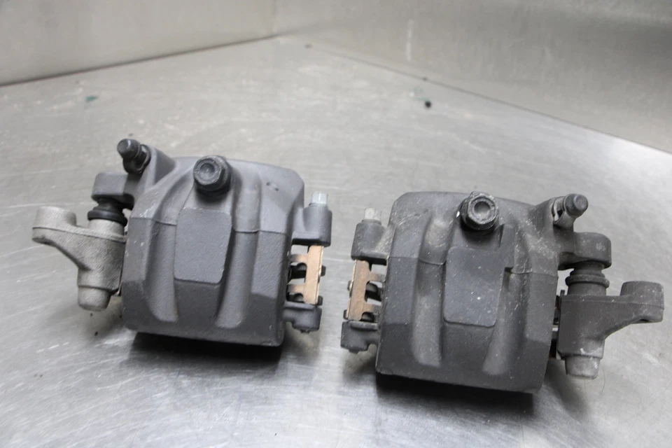 14-16 Honda CBR650F CBR650 Front Wheel Brake Calipers Set - Изображение 2 из 4