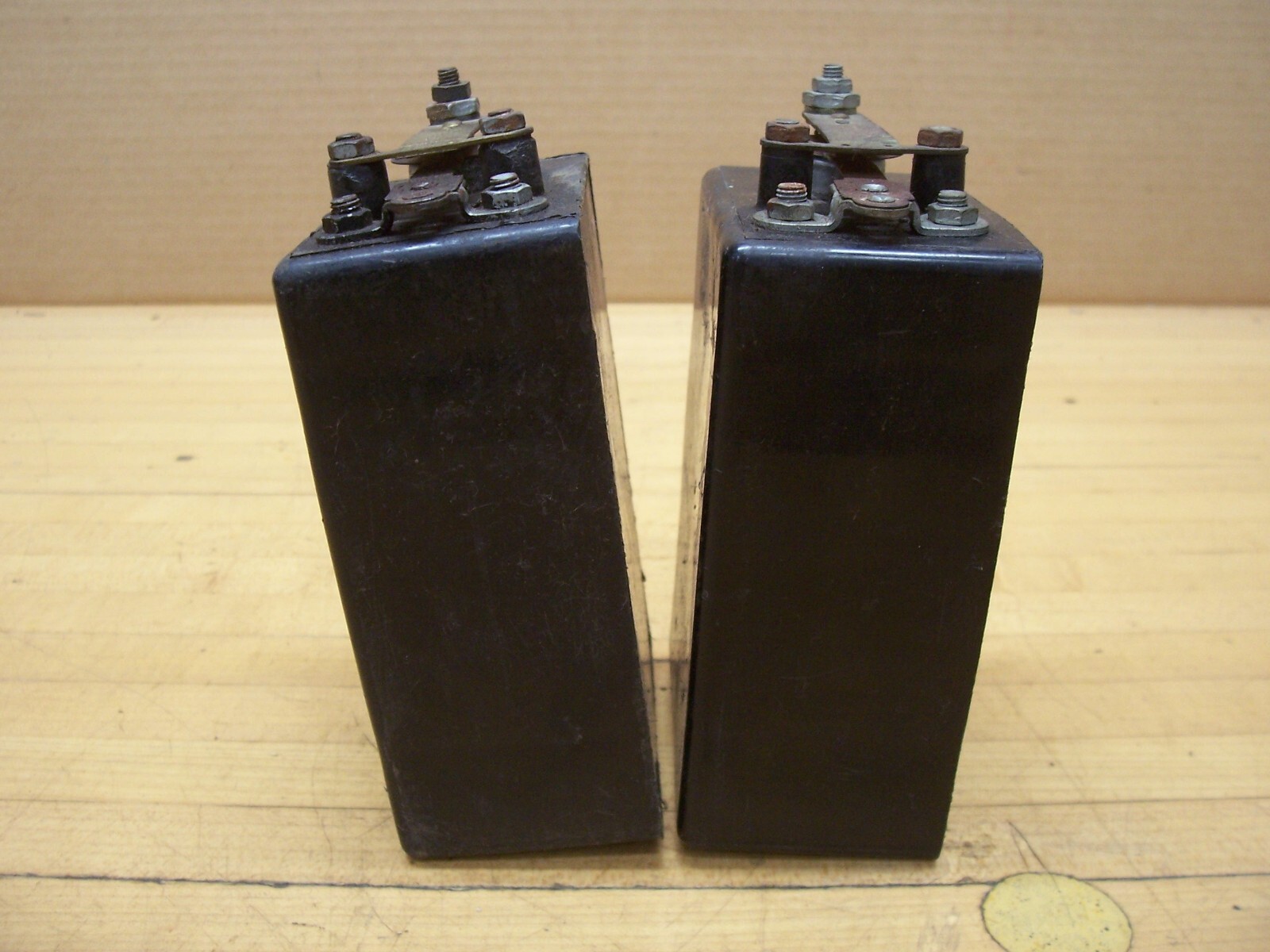 Vintage Ford Model T A Antique Car Engine Ignition Coils Buzz Box Hit