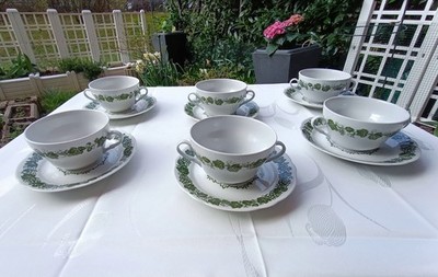 6 Stück Kahla Porzellan Suppentassen  mit 2 Henkeln und Unterteller -  Weinlaub