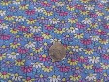 5039. DAISIES on BLUE Craft, Quilting COTTON FABRIC - 46" x 3 yds.