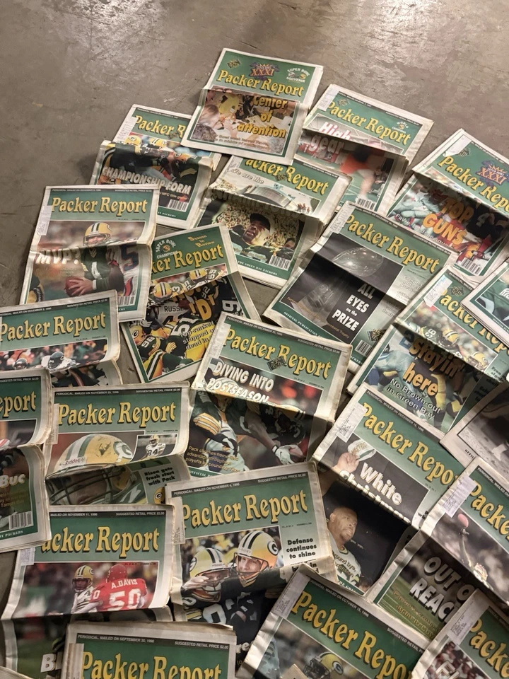 Green Bay Packers PACKER REPORT - Brett Favre Super Bowl Era 1990’s 24 Issue Lot - Image 4 of 4