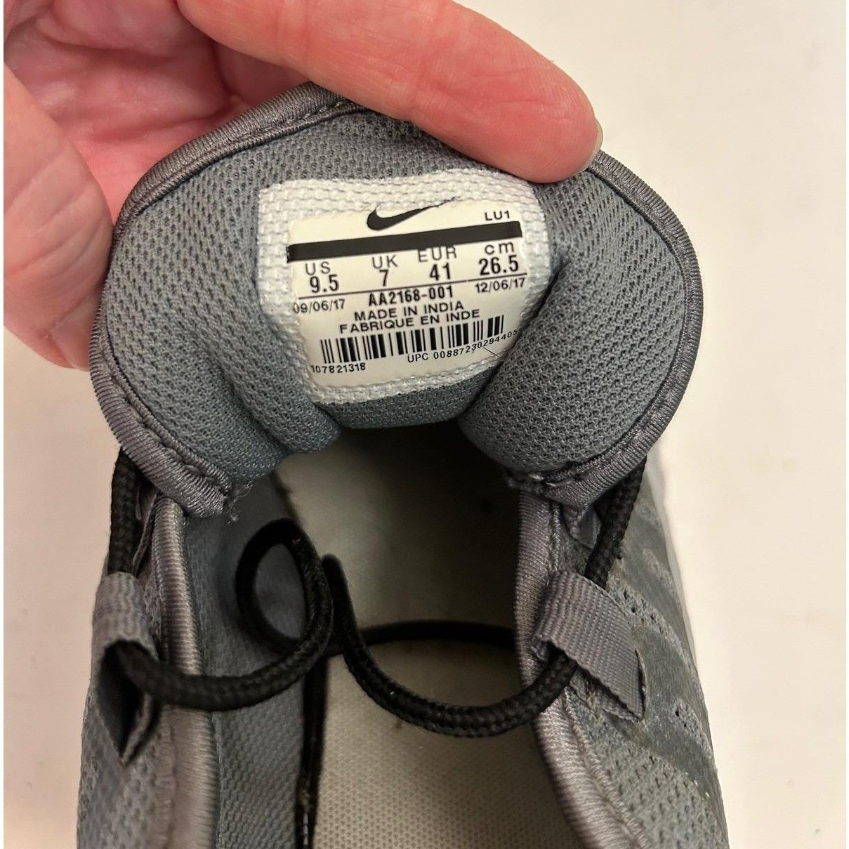 Nike Air Max Axis Gray Running Shoes Women's Sneakers US 9.5 thumbnail 6