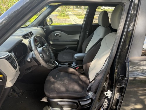 2016 Kia Soul - Picture 9 of 21