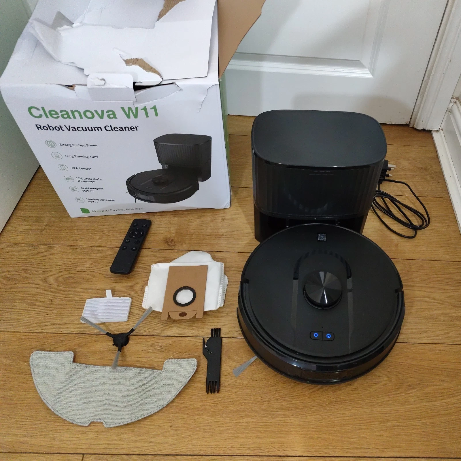 Clenova W11 Self-Emptying Robot Vacuum Cleaner with Mop, Laser Navigation