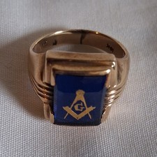 Vintage Free Mason Masonic 10k Gold Ring with Blue Stone