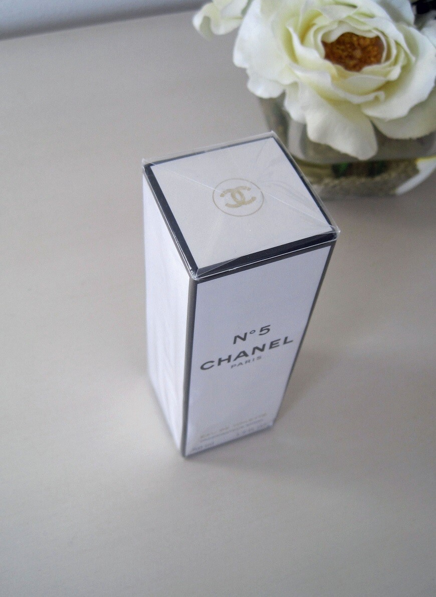 CHANEL No 5 Eau de Toilette EDT Spray perfume 1.7 oz 50 ml