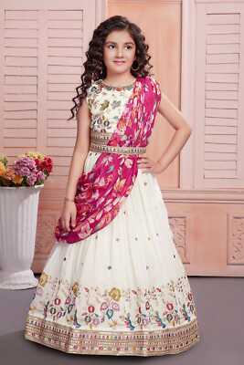 Faux Georgette Stickerei Sequenz Arbeit Lehenga Bluse mit Dupatta MNT-AO