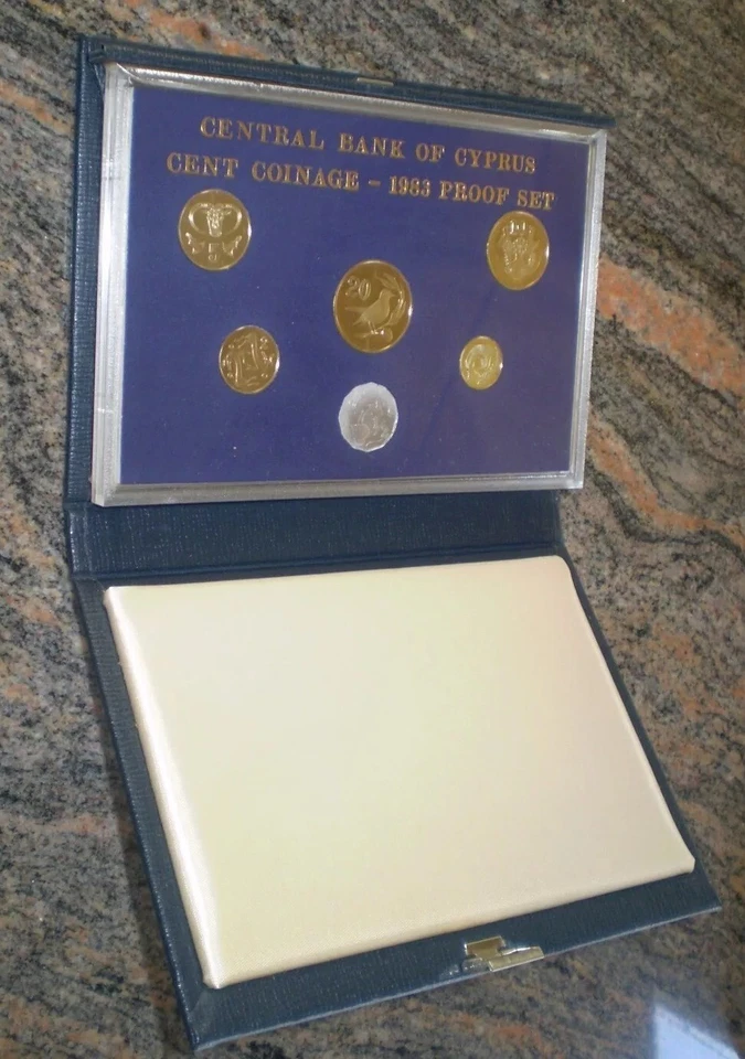 1983 CYPRUS - OFFICIAL DELUXE PRESTIGE PROOF SET (6) - ROYAL MINT - VERY RARE! - Image 2 of 4