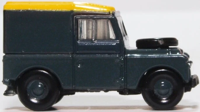 Land Rover Defender SERIE 1 88 Hard Top RAF modellino NLAN188021 Oxford 1:76 - Immagine 3 di 3
