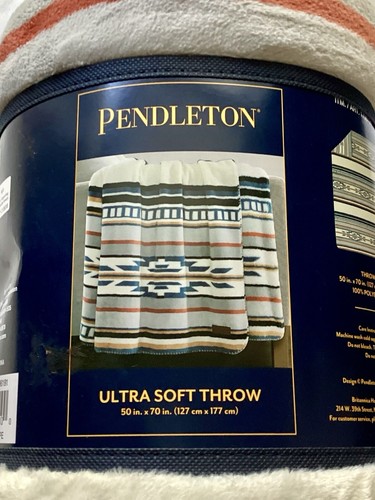 NWT Pendleton Ultra Plush Fleece Sherpa Throw Blanket (50x70 Saltillo Stripe