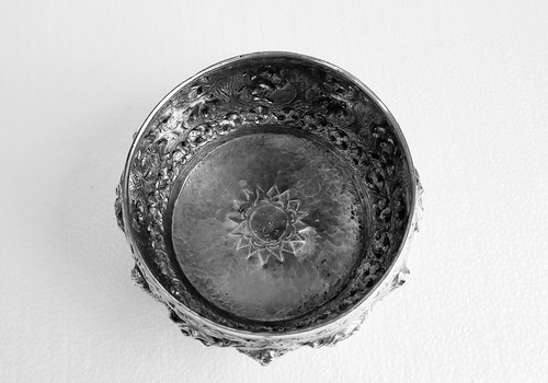 Antique 900 Silver Burma Myanmar Siam Thai Alms Beggar Bowl Repousse Signed - Picture 3 of 9