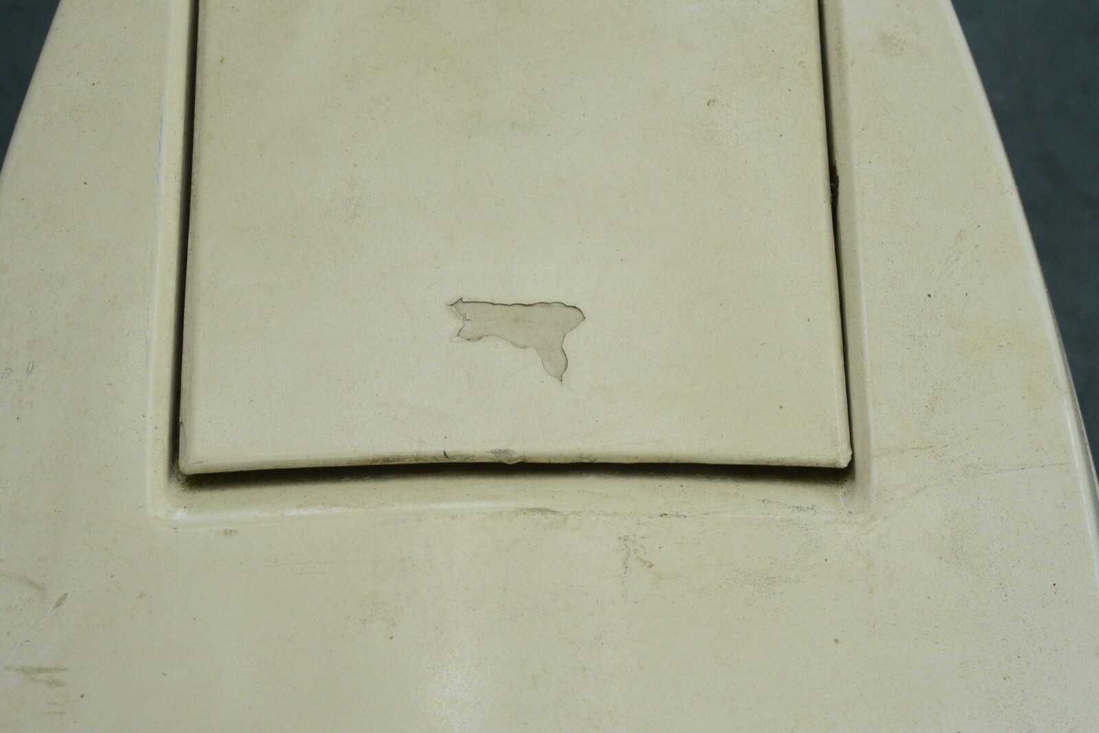 40 48 50 hp Johnson Evinrude engine cover top cowl, two stroke 2