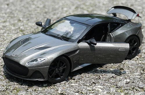 WELLY 1:24 Aston Martin DBS Superlaggera Aleación Coche Diecast Vehículo de Juguete Miniatura - Imagen 17 de 22