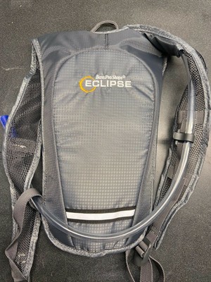 bass pro hydration pack