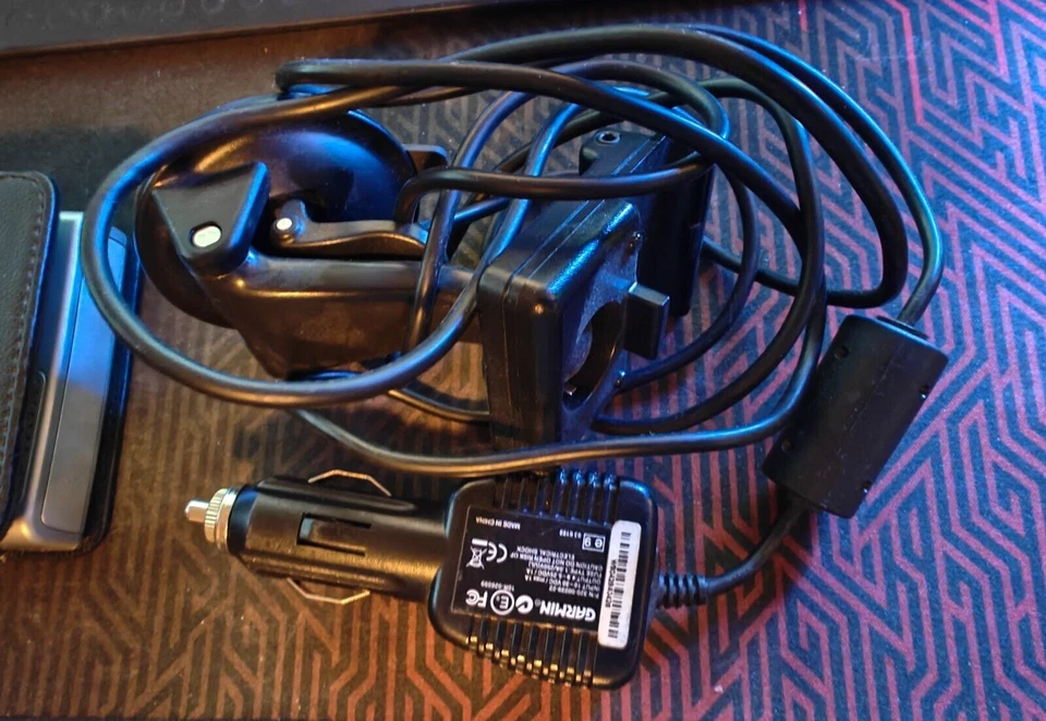 Garmin Nuvi 360 Personal Travel Assistant GPS Navigation Currency Translator - Image 3 of 4