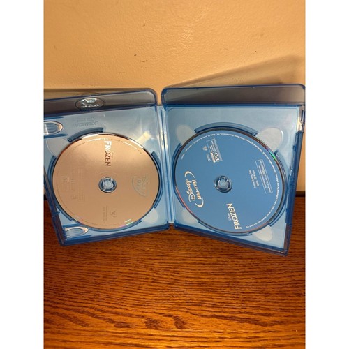 Frozen Collector's Edition Blu-ray dvd combo pack - Picture 4 of 4