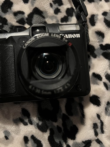 Canon PowerShot G10 Digital Point & Shoot Camera - Picture 4 of 18