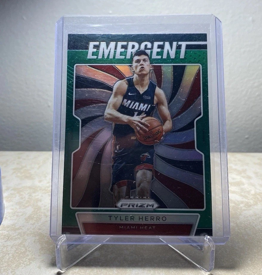 2019-20 Panini Prizm - Emergent Tyler Herro #5 Green Prizm (RC)