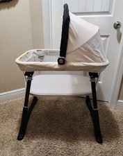 Graco Pack'n Play Day2Dream Travel Portable Bassinet Cream And Black