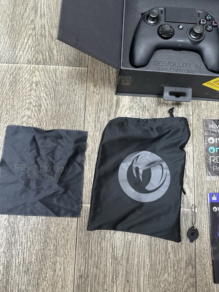 Nacon Revolution Pro Controller 2 | For PS4 PlayStation *No Wire* - Image 4 of 4