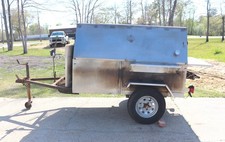 2005 HOLSTEIN 7240 Pull Behind BBQ Trailer