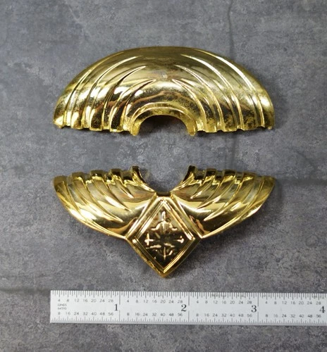 Vintage Bandai Mighty Morphin Power Rangers 8" MMPR Green Ranger Armor Parts