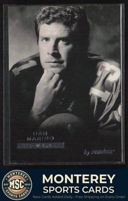 Dan Marino 1995 Pinnacle Showcase #7 Miami Dolphins
