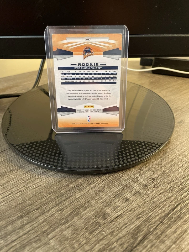 2009-10 Panini - Novato Stephen Curry #357 (RC) con tarjetas de bonificación Foto 2 de 3